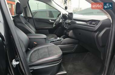 Внедорожник / Кроссовер Ford Escape 2021 в 