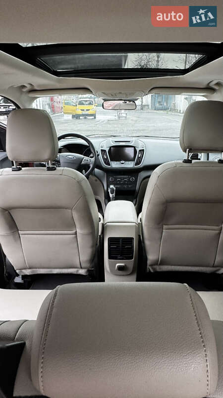 Внедорожник / Кроссовер Ford Escape 2017 в Виннице