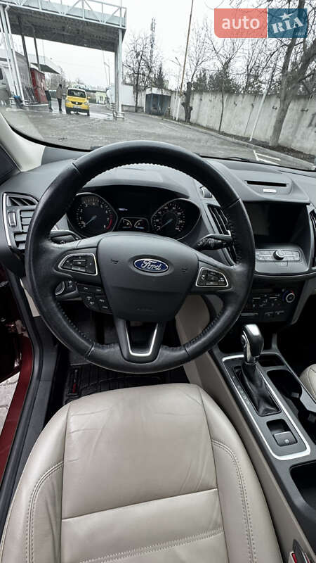 Внедорожник / Кроссовер Ford Escape 2017 в Виннице