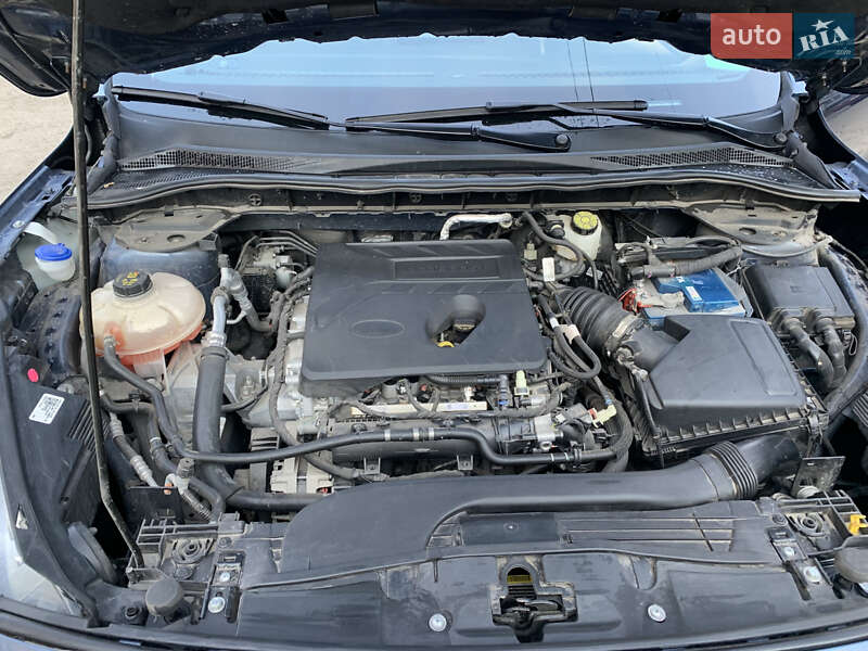 Позашляховик / Кросовер Ford Escape 2020 в Запоріжжі