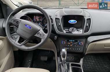 Позашляховик / Кросовер Ford Escape 2019 в Кам'янському