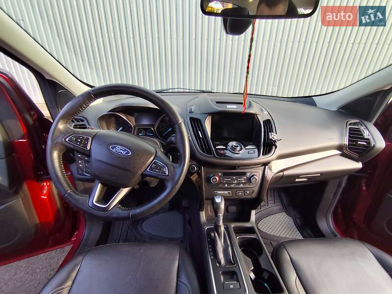 Внедорожник / Кроссовер Ford Escape 2016 в Одессе