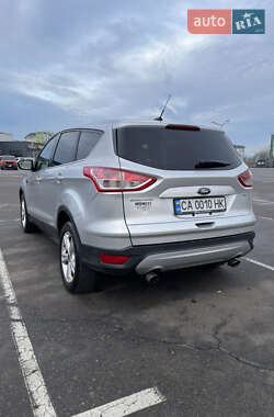 Внедорожник / Кроссовер Ford Escape 2015 в Киеве