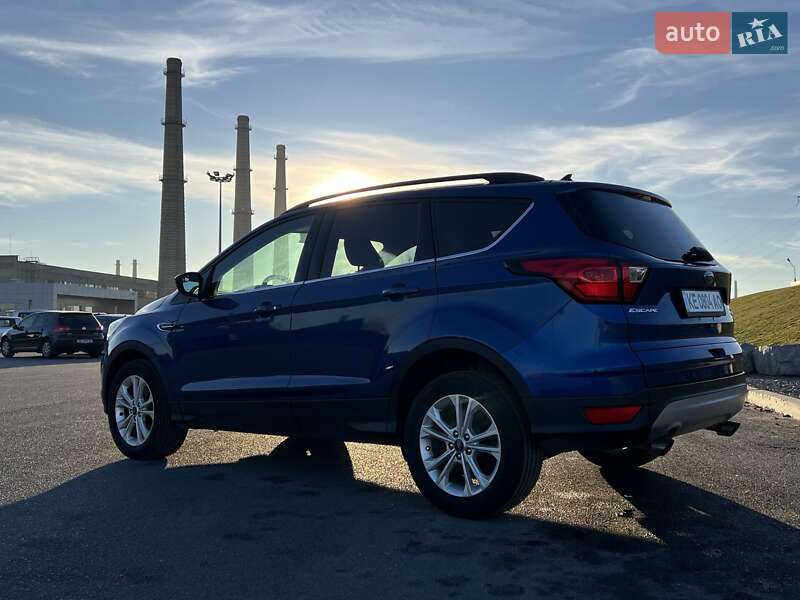Внедорожник / Кроссовер Ford Escape 2018 в Днепре