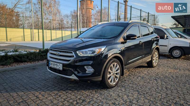 Внедорожник / Кроссовер Ford Escape 2017 в Коростышеве