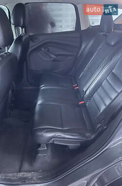Внедорожник / Кроссовер Ford Escape 2012 в 