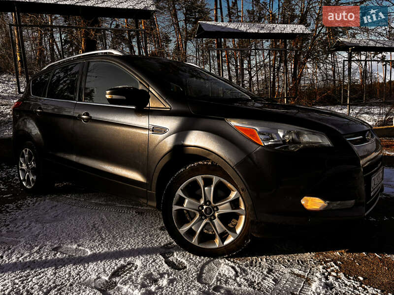Внедорожник / Кроссовер Ford Escape 2014 в 