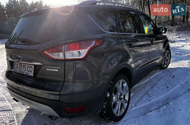 Внедорожник / Кроссовер Ford Escape 2014 в 
