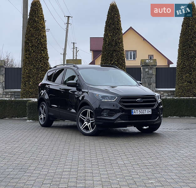 Позашляховик / Кросовер Ford Escape 2019 в Івано-Франківську