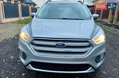 Внедорожник / Кроссовер Ford Escape 2016 в Тернополе