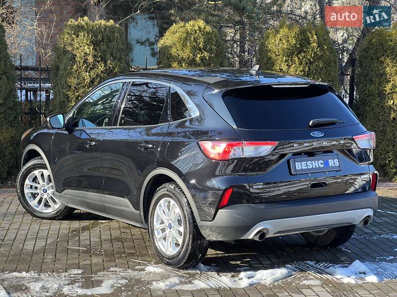 Позашляховик / Кросовер Ford Escape 2020 в Львові
