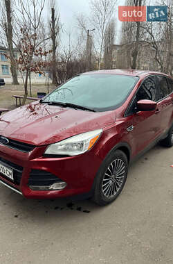 Внедорожник / Кроссовер Ford Escape 2015 в 