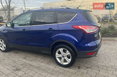 Внедорожник / Кроссовер Ford Escape 2015 в 