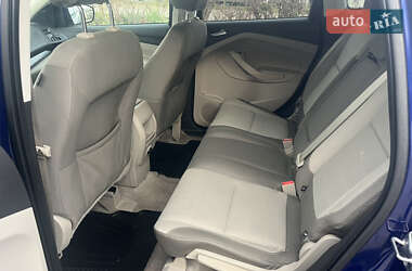 Внедорожник / Кроссовер Ford Escape 2015 в 