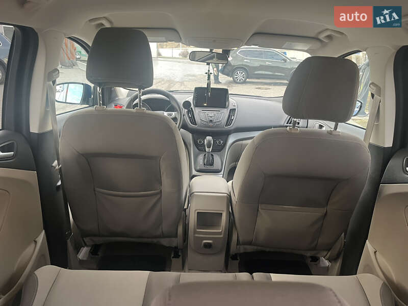 Внедорожник / Кроссовер Ford Escape 2015 в Ивано-Франковске