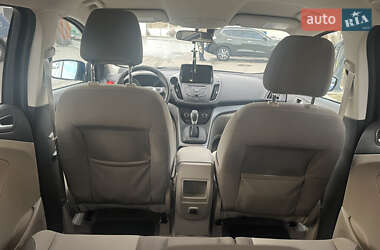 Внедорожник / Кроссовер Ford Escape 2015 в 