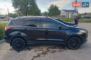 Внедорожник / Кроссовер Ford Escape 2015 в Чернигове