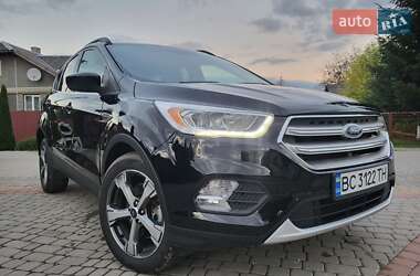 Позашляховик / Кросовер Ford Escape 2016 в Стрию