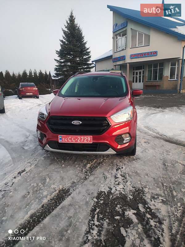 Позашляховик / Кросовер Ford Escape 2019 в Львові