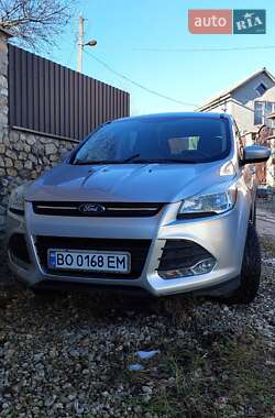 Позашляховик / Кросовер Ford Escape 2014 в 