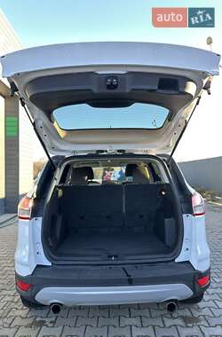 Внедорожник / Кроссовер Ford Escape 2012 в 