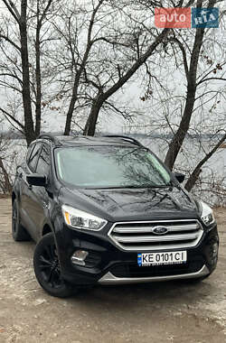 Позашляховик / Кросовер Ford Escape 2018 в Дніпрі