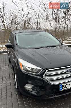 Позашляховик / Кросовер Ford Escape 2017 в Львові