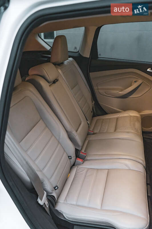 Внедорожник / Кроссовер Ford Escape 2017 в Киеве