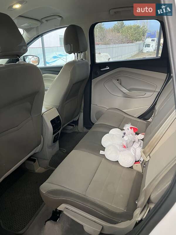 Позашляховик / Кросовер Ford Escape 2013 в Іршанському