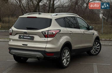 Внедорожник / Кроссовер Ford Escape 2017 в Киеве