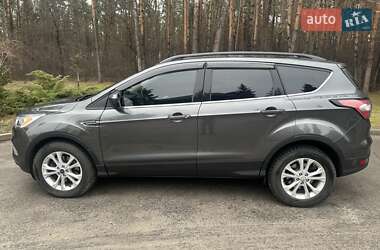 Позашляховик / Кросовер Ford Escape 2017 в Києві