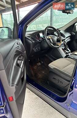 Внедорожник / Кроссовер Ford Escape 2015 в 