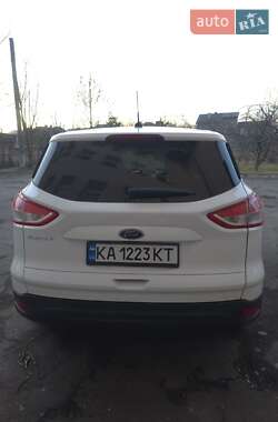 Позашляховик / Кросовер Ford Escape 2013 в 