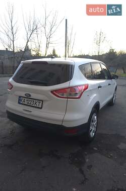 Позашляховик / Кросовер Ford Escape 2013 в 