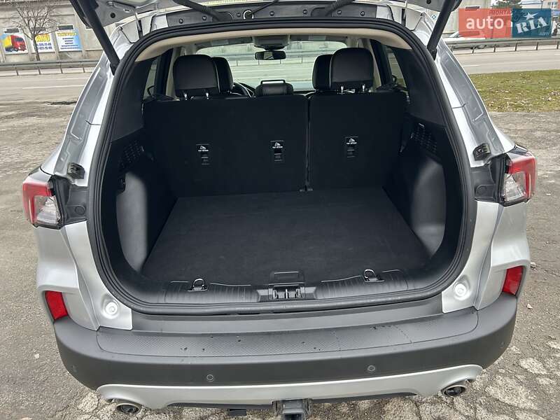 Внедорожник / Кроссовер Ford Escape 2020 в Днепре