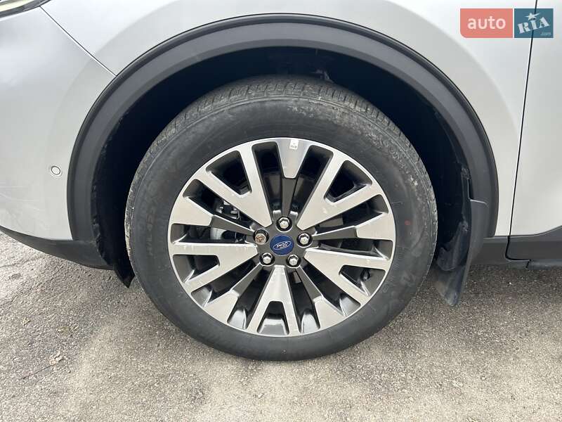 Внедорожник / Кроссовер Ford Escape 2020 в Днепре