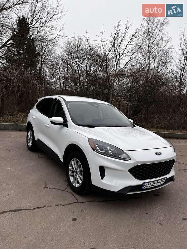Внедорожник / Кроссовер Ford Escape 2021 в Житомире