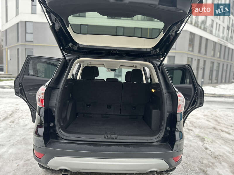 Позашляховик / Кросовер Ford Escape 2018 в Львові