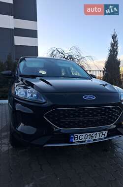Позашляховик / Кросовер Ford Escape 2022 в 