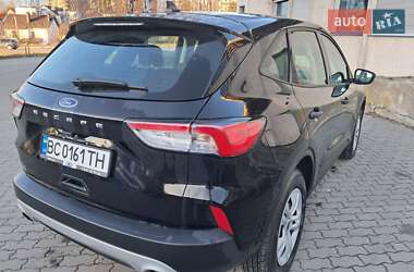 Позашляховик / Кросовер Ford Escape 2022 в 
