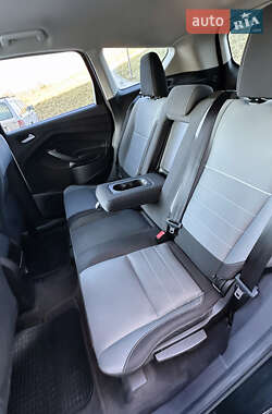 Внедорожник / Кроссовер Ford Escape 2014 в 