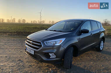 Позашляховик / Кросовер Ford Escape 2016 в Кароліно-Бугазі