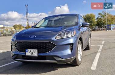 Внедорожник / Кроссовер Ford Escape 2020 в 