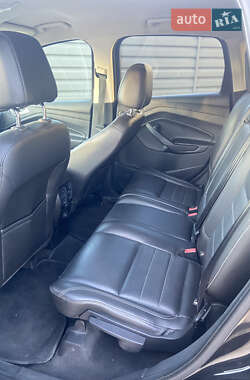 Внедорожник / Кроссовер Ford Escape 2013 в 