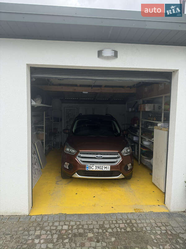 Внедорожник / Кроссовер Ford Escape 2016 в Трускавце
