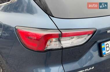 Внедорожник / Кроссовер Ford Escape 2020 в 