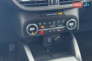 Внедорожник / Кроссовер Ford Escape 2020 в 