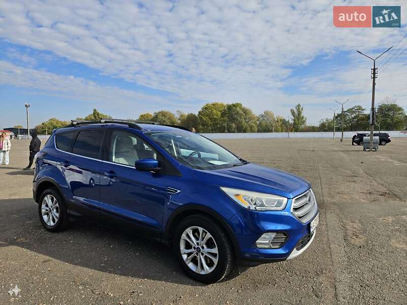 Внедорожник / Кроссовер Ford Escape 2016 в Киеве