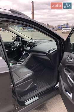 Внедорожник / Кроссовер Ford Escape 2015 в 