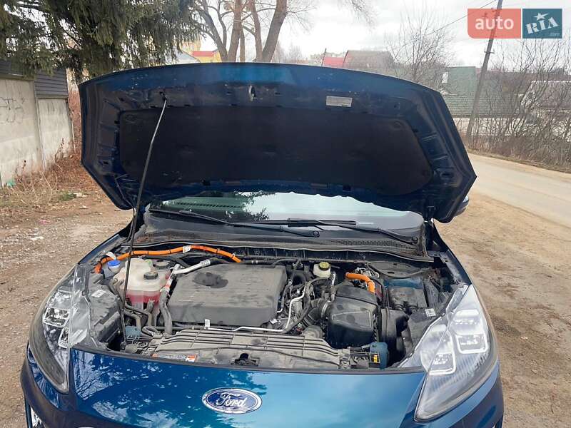 Внедорожник / Кроссовер Ford Escape 2019 в Хмельницком